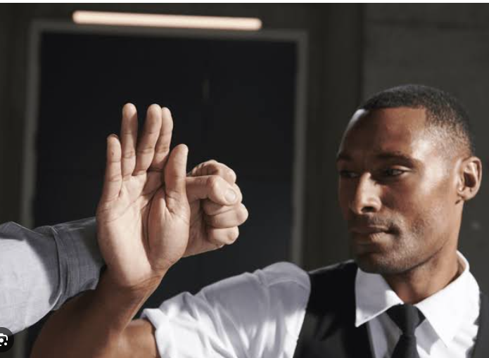 basic-self-defence-techniques-covered-in-class-a-guide-for-door-supervisors